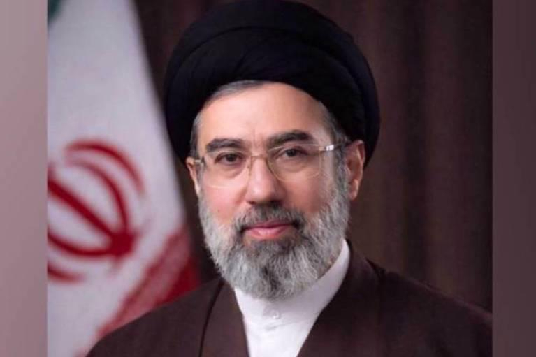 Hamaney: ABD bölgede askeri üsler kuramayacak