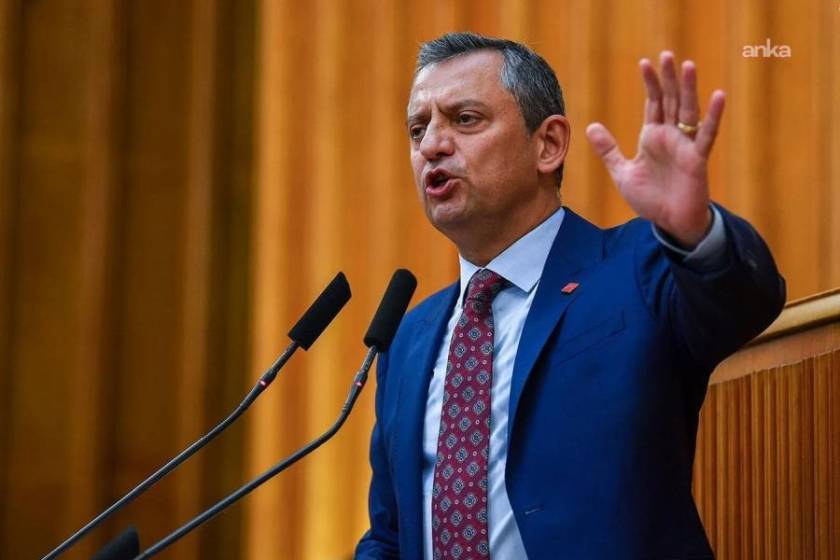 Özgür Özel'den 