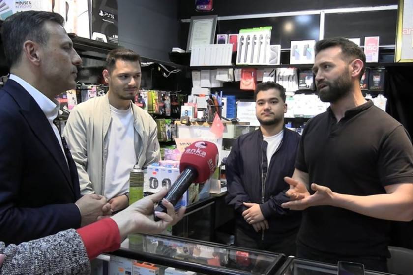 Özgür Çelik: Esnaf tedirgin, konuşamıyor... Esnaf: Bir şeyleri görmemek için kör olmak gerekiyor