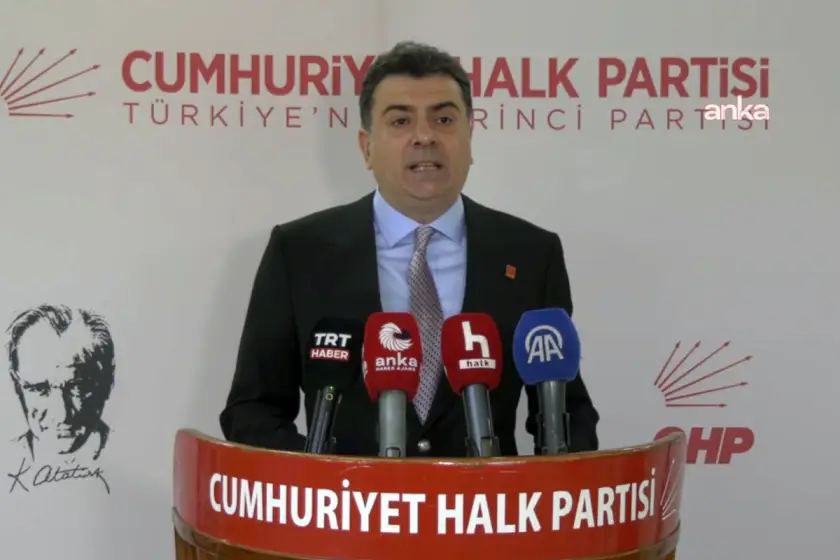 CHP Sözcüsü Emre: CHP yağma düzenine 'dur' dediği için hedefte, halkı soyanlar korksun