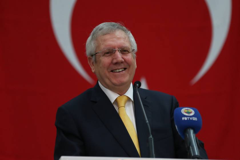Fenerbahçe Başkan Adayı Aziz Yıldırım 'Konuşursam yer yerinden oynar' sözüne açıklık getirdi