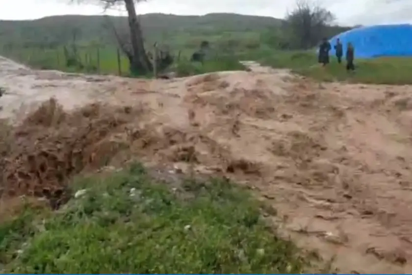 Çorum’da dolu ve sağanak sele neden oldu