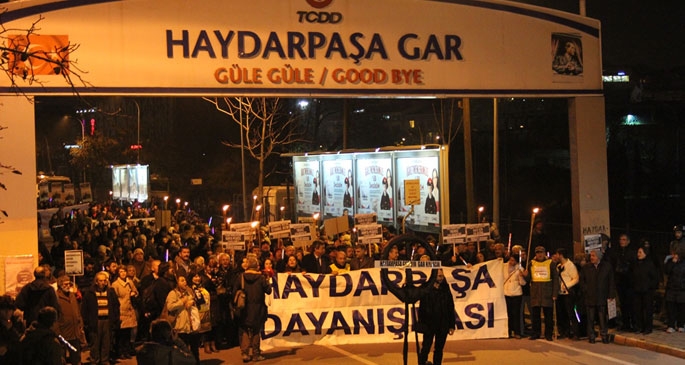 Kadıköy'de Haydarpaşa yürüyüşü