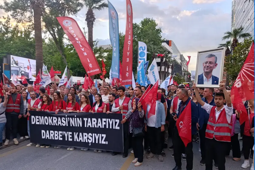 Denizli'de CHP çağrısıyla protesto yürüyüşü: AKP halka hesap verecek