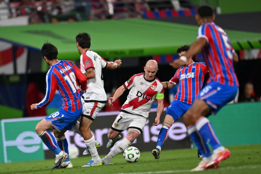 Crystal Palace UEFA Konferans Ligi şampiyonu oldu: Rayo Vallecano’yu 1-0 mağlup etti
