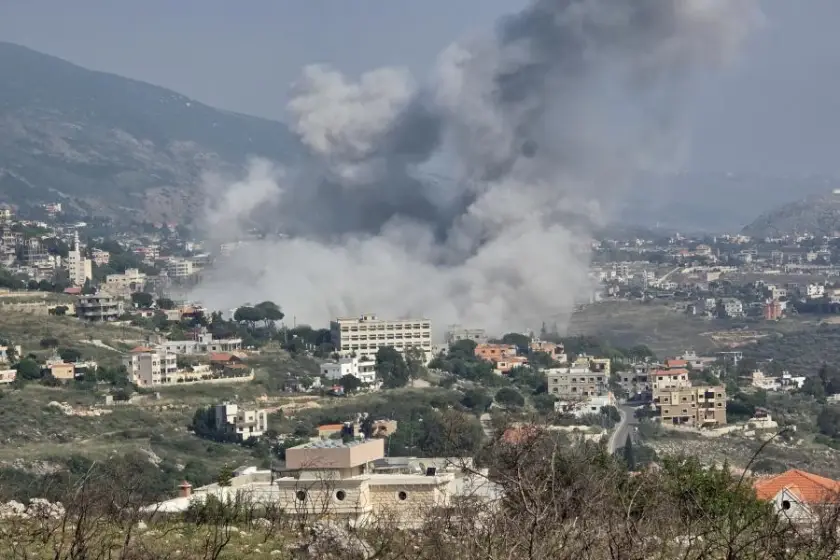 İsrail'in Lübnan'a bayramın ikinci gününde düzenlediği saldırılarda 28 kişi öldü