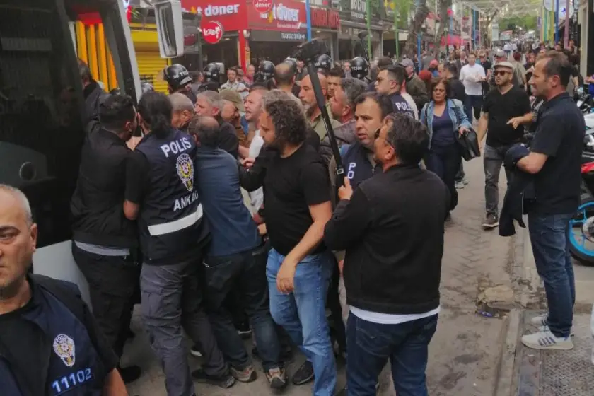 Ankara’da Yüksel Caddesi’nde Gezi anmasına polis müdahalesi: Gözaltına alınanlar var