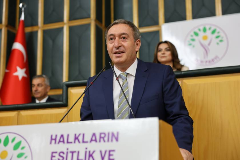DEM Parti Eş Genel Başkanı Tuncer Bakırhan: Bugün CHP'ye giden kolluk yarın AKP'ye gider