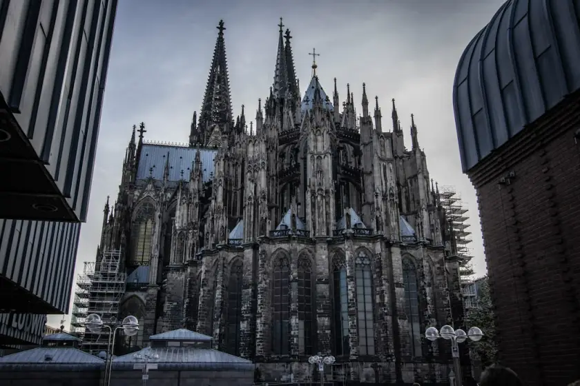 Köln Katedrali 1 Temmuz'dan itibaren ücretli olacak