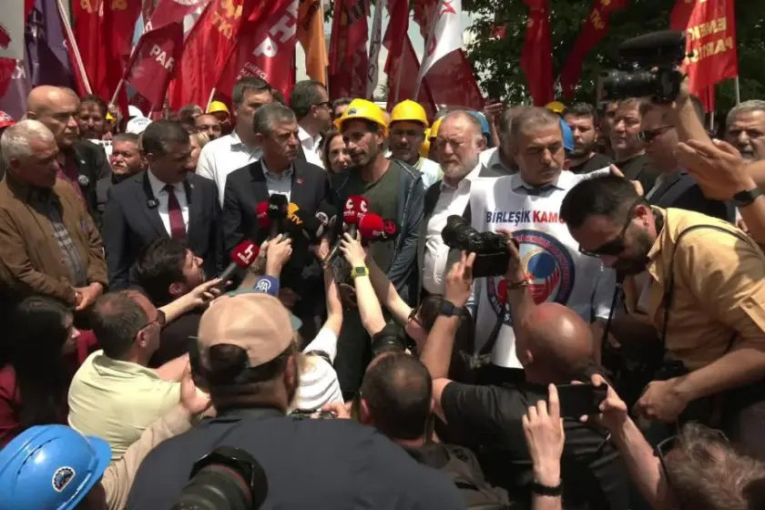 Kimin hakkı yeniyorsa orada birleşelim
