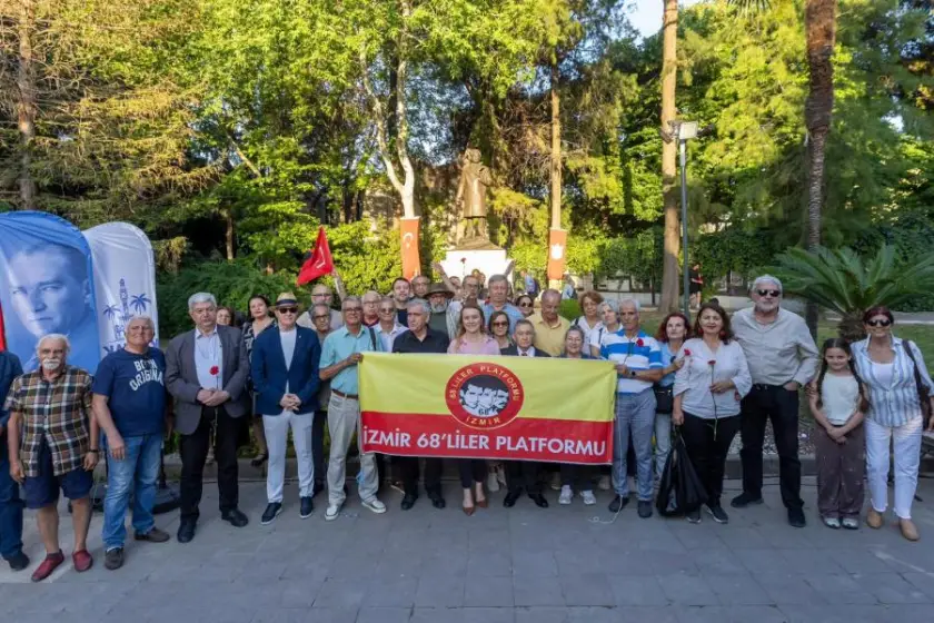 Nazım Hikmet heykeli başında düzenlenen törenle anıldı