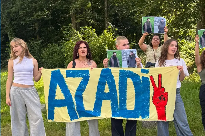 Sınır dışı edilme tehdidi altındaki iki göçmene destek: “Talepleri dikkate alınsın”