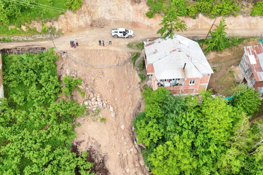 Giresun'da heyelan: 21 ev tedbir amacıyla boşaltıldı
