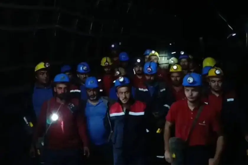 Özşen Madencilik işçileri direnişlerinin 25. gününde: Kendilerini madene kapatarak açlık grevine başladılar