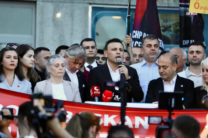Özgür Çelik: Türkiye’yi korku ülkesi yapmak isteyenlere teslim olmayacağız