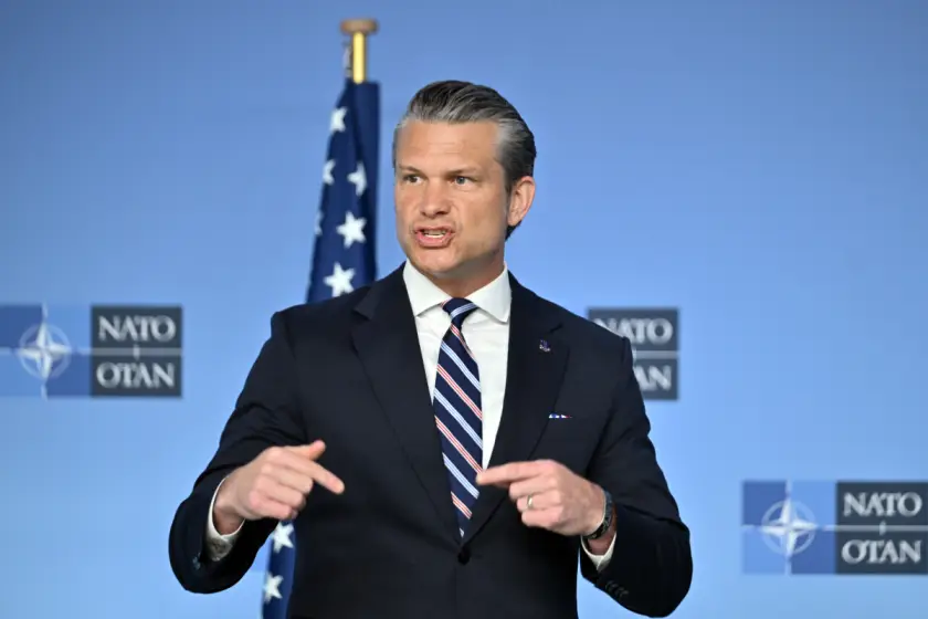 ABD Savunma Bakanı Hegseth: Savaşı yeniden başlatmaya hazırız