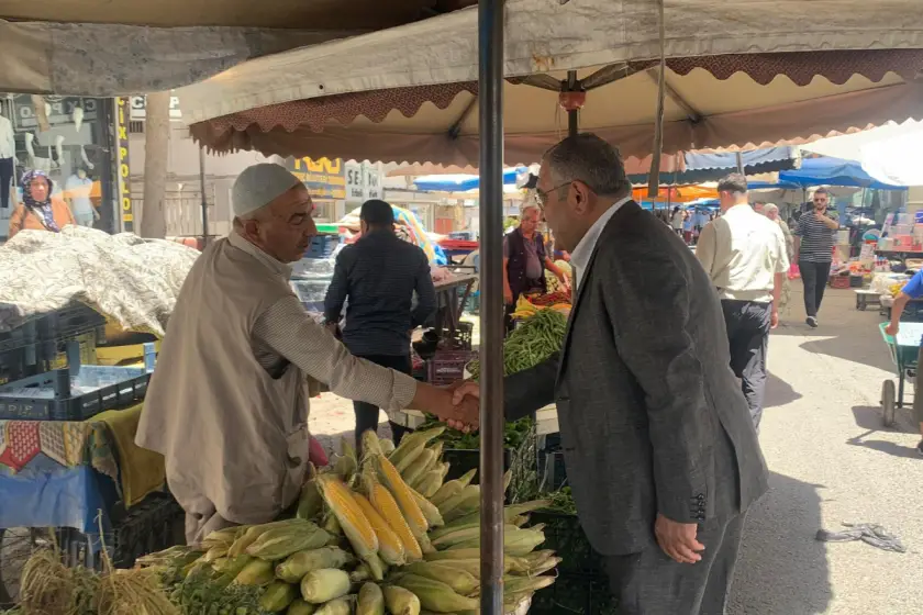 Sezgin Tanrıkulu, Diyarbakır pazarından seslendi: 'İnsanlar çalışsa da geçinemiyor'
