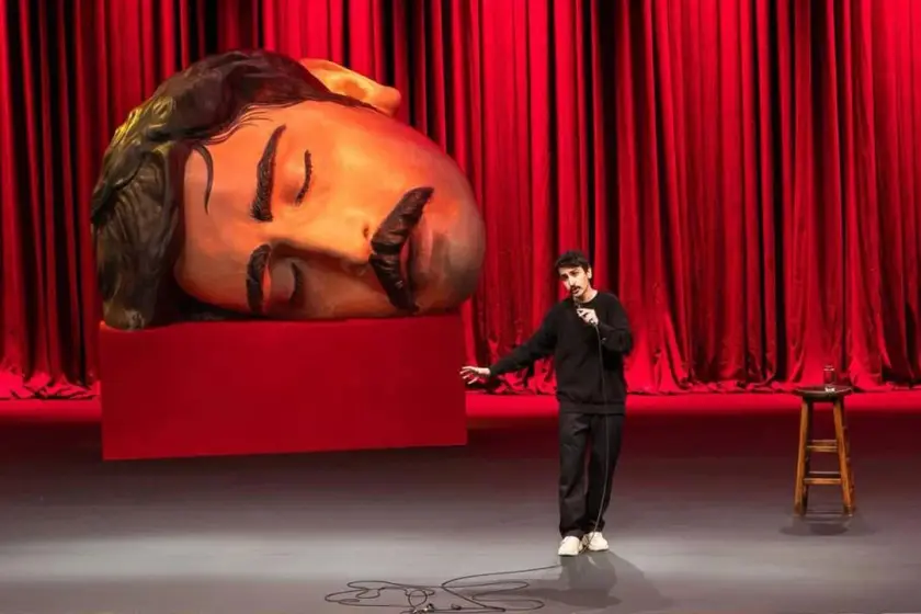 Özgür Özel, Deniz Göktaş'a söz verdi: 'Güçlü lider şakadan korkmaz'