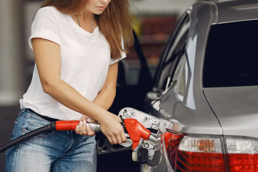 Akaryakıt fiyatlarına zam mı geliyor? Benzin, motorin ve LPG ne kadar?