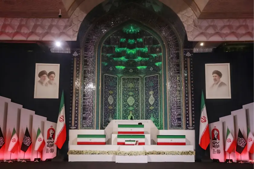 Ali Hamaney’in cenaze töreni, dış temsilcilerin katılımıyla Tahran’da devam ediyor