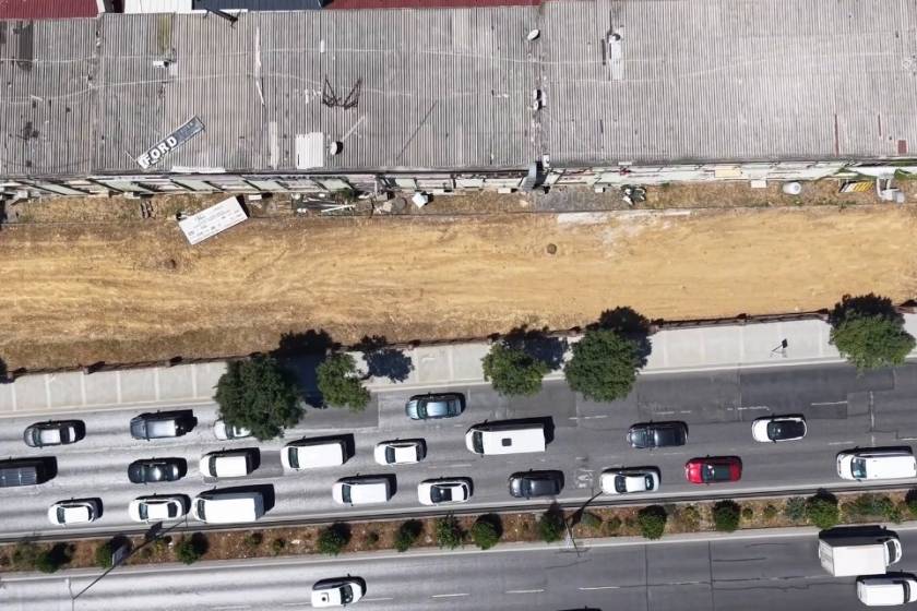 Başakşehir'de otopark için ağaçlar kesildi iddiası