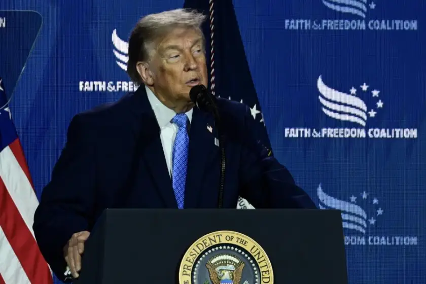 Trump'tan Hürmüz Boğazı açıklaması: “Ele geçiriyoruz, korumak için ücret alacağız”