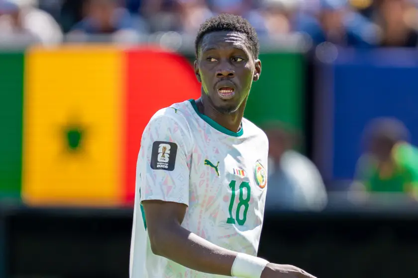 Rafael Leao olmadı, Fenerbahçe rotayı İsmaila Sarr'a çevirdi