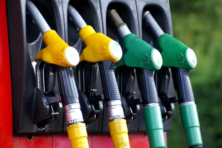 Akaryakıt fiyatlarındaki son durum: Motorin 80 liranın üzerinde