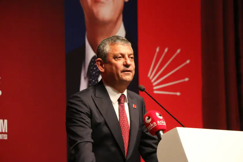 Sinan Burhan'dan Özgür Özel iddiası: 3 plan arasında İYİP seçeneği de var