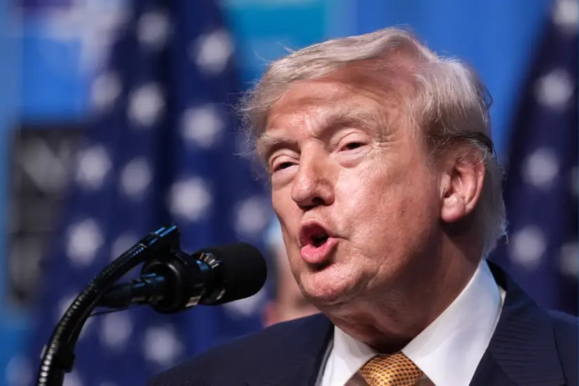 Trump'tan İran açıklaması: Dün gece onları çok sert vurduk