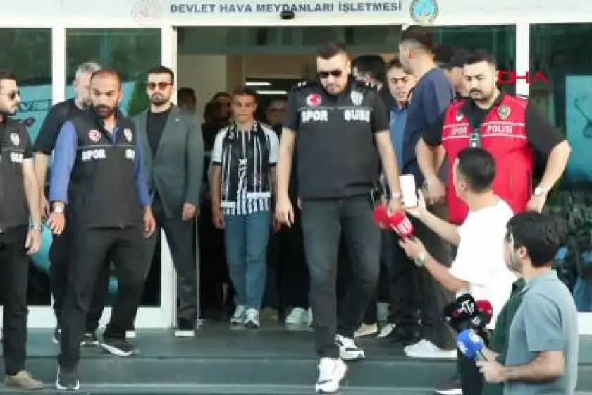 Leandro Trossard Beşiktaş için İstanbul'da