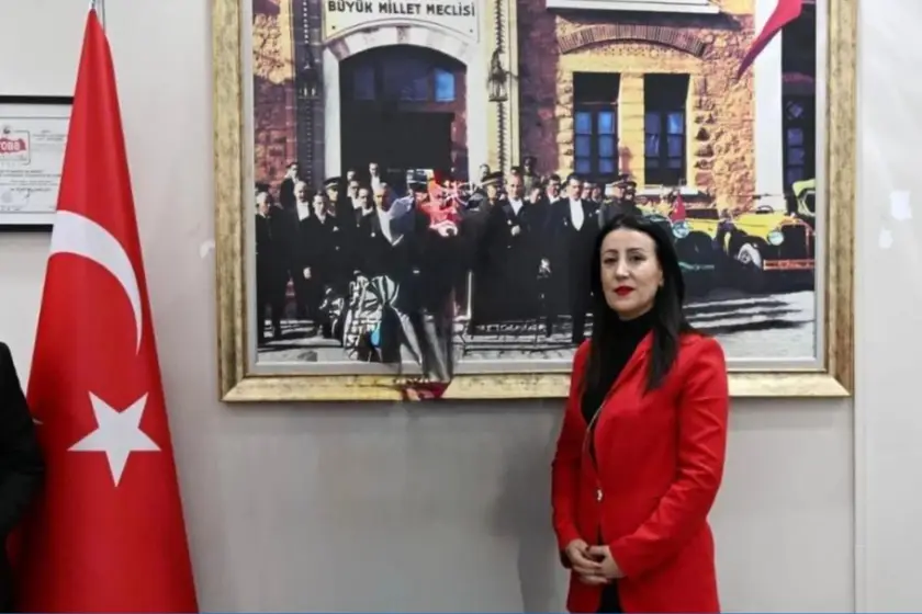 CHP Iğdır Kadın Kolları Başkanı Kılıçtek görevden alındığını açıkladı