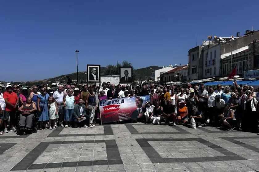 CHP Foça İlçe örgütü topluca istifa etti