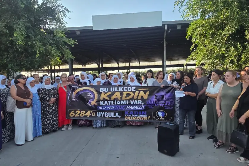 Adana'da kadınlar cinayetin işlendiği noktadan seslendi: 