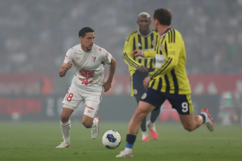 UEFA Şampiyonlar Ligi 2. eleme turu rövanş maçı: Górnik Zabrze ile 1-1 berabere kalan Fenerbahçe tur atladı