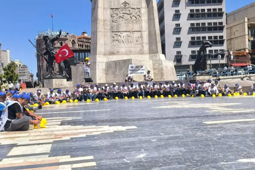 Doruk Madencilik işçileri direnişin 5'inci gününde Ulus Meydanı'nda: “Haklarımızı almadan dönmeyeceğiz”