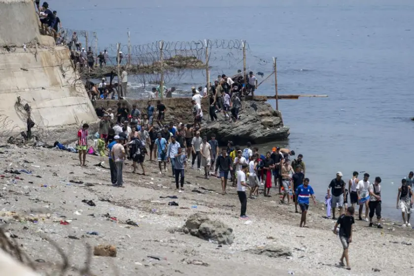 Solun bir kesimi İspanyol emperyalizmi anlatısını benimseyip Fas'ın yeniden iyi bir jandarma rolü oynamasını beklerse…