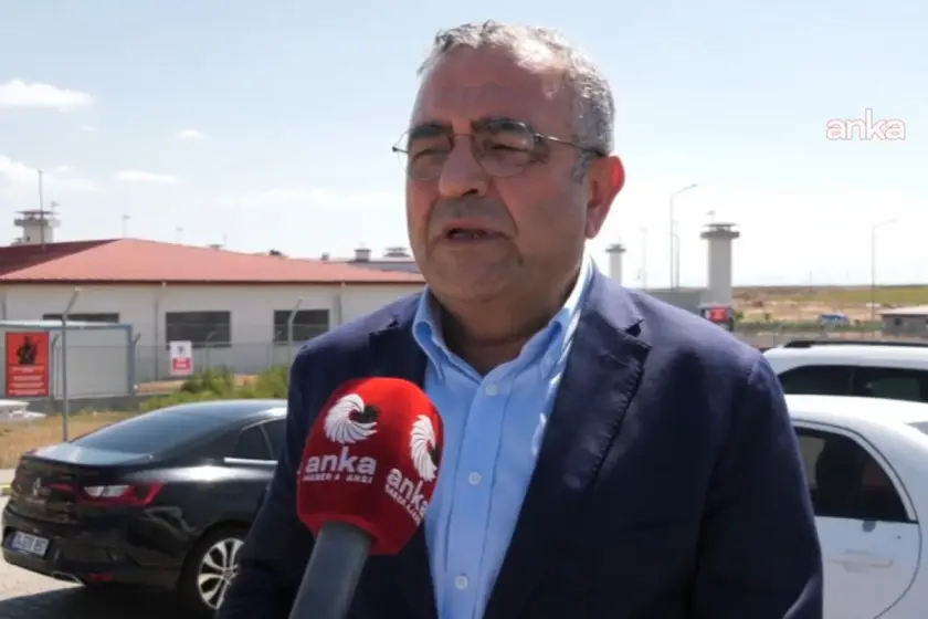 Sezgin Tanrıkulu'ndan cezaevi ziyaretleri: Sinem Dedetaş'ın mesajını iletti