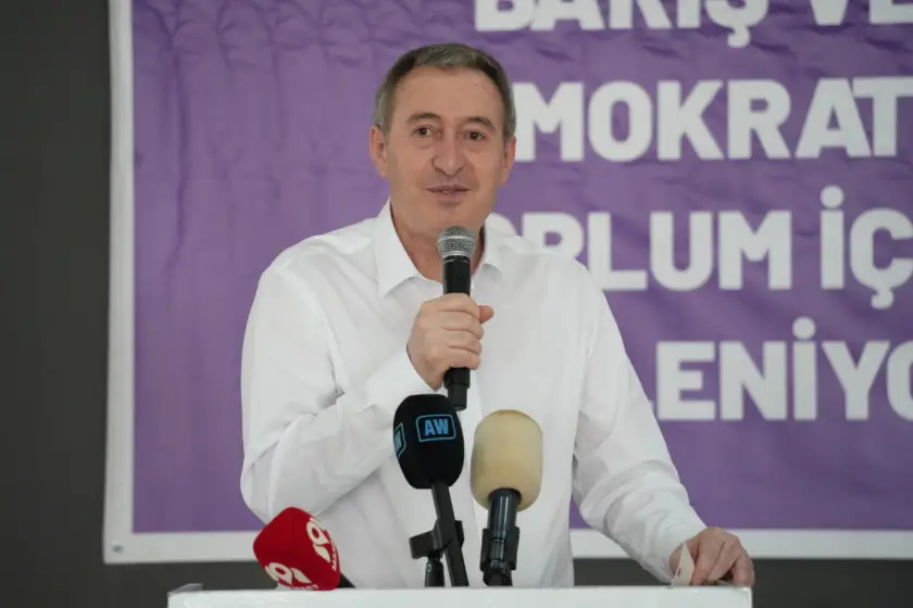 Tuncer Bakırhan’dan “çerçeve yasa” değerlendirmesi: “Bu yasa bir başlangıçtır, bir bitiş değil”