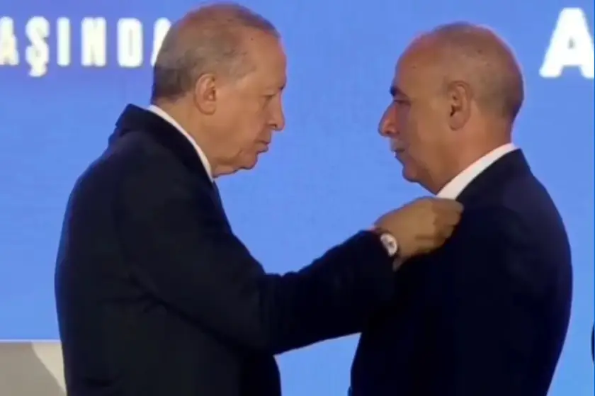 AKP, 153 oy aldığı ilçe belediyesini transferle ele geçirdi