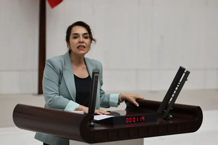 Adalet Kaya