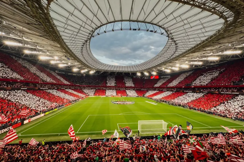 İngiltere Premier Lig'de yeni sezon, son şampiyonun maçı ile başlıyor