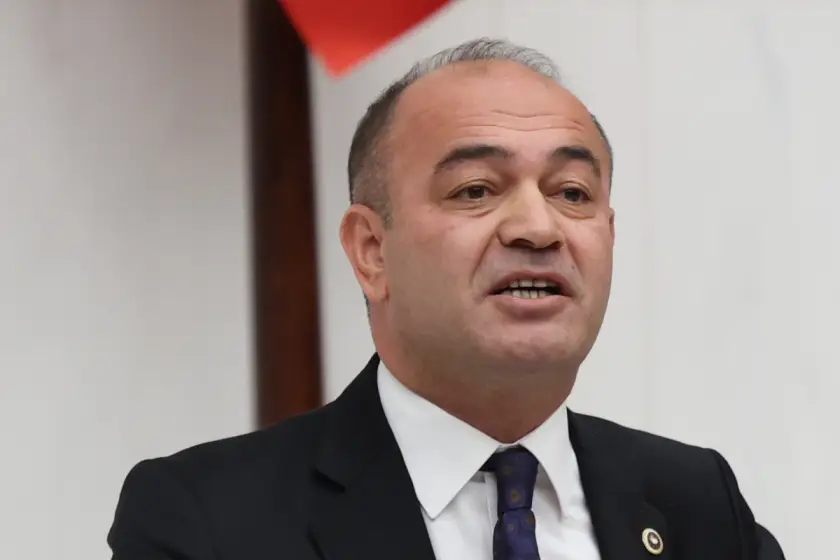 Yeni Partili Karabat: 'Şirketler üretime değil faize yatırım yapıyor'
