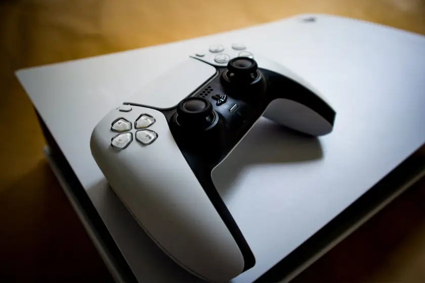 Sony'den tepki çeken 'dijital oyun' uyarısı: Oyuncular boykot başlattı
