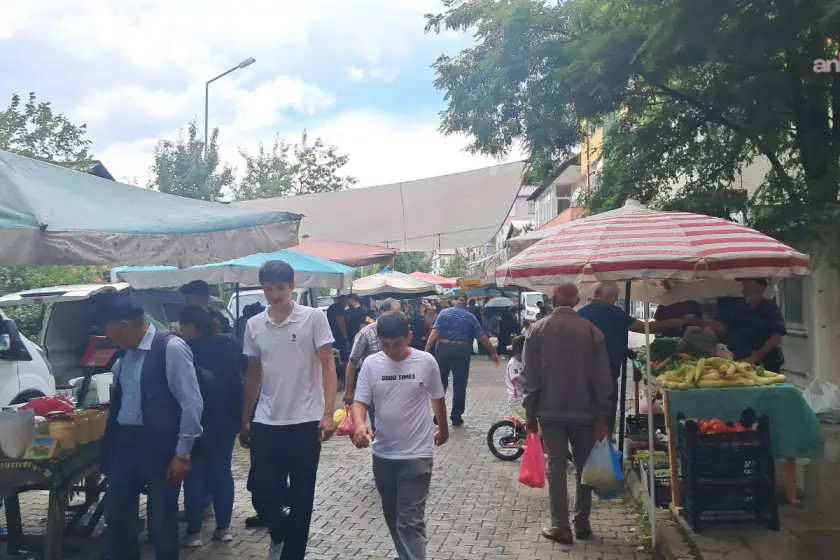 Şavşat'ta yurttaş geçim derdinde: “Hayat pahalı, emekli maaşı yetişmiyor