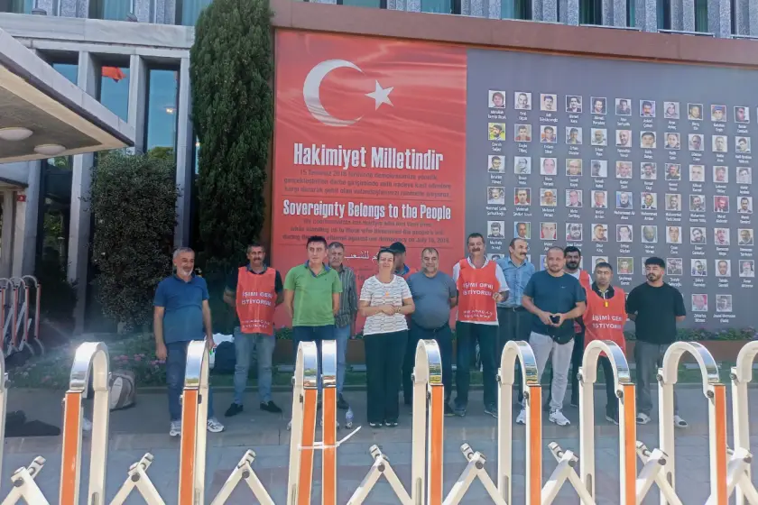 Ağaç AŞ işçileri yeniden direnişte: “21 arkadaşımızın tamamı işe dönene kadar ayrılmayacağız”