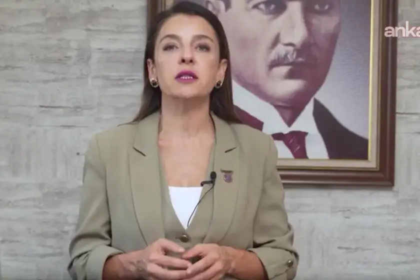 Eğitim-İş'ten MEB'e norm fazlası ve resen atama tepkisi: Plansızlığın bedeli öğretmene ödetilemez
