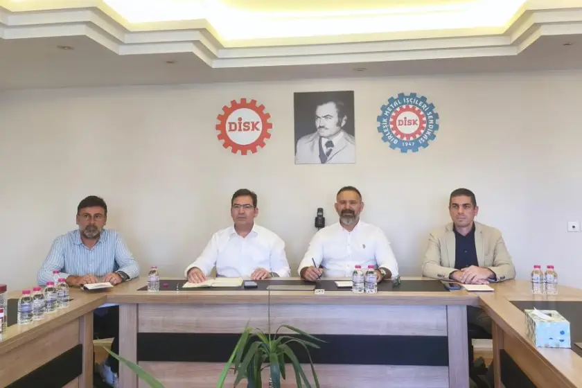 Girne'deki gemi faciası sonrası Kıbrıslı sendikalardan Birleşik Metal-İş'e ziyaret