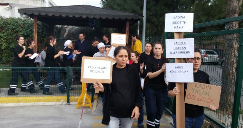 Schneider'da çalışan kadınlar şiddeti protesto etti