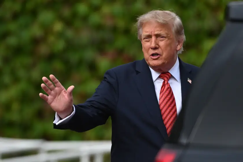 Trump'tan yapay zeka geliştirme hızını yavaşlatma çağrılarına tepki